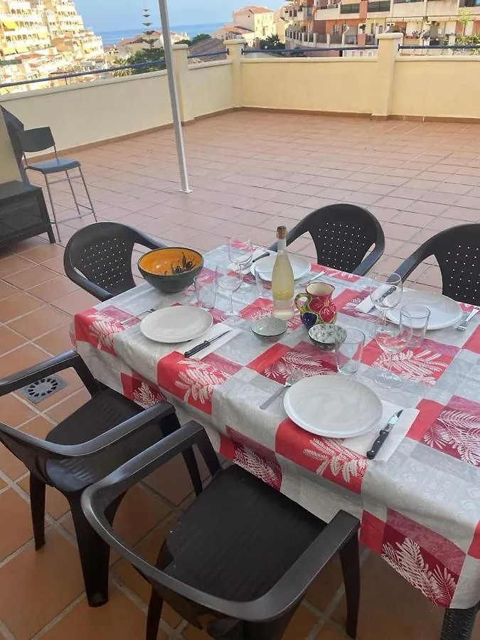 Encantador Piso Con Terraza Y Piscina Apartment Benalmadena Spain