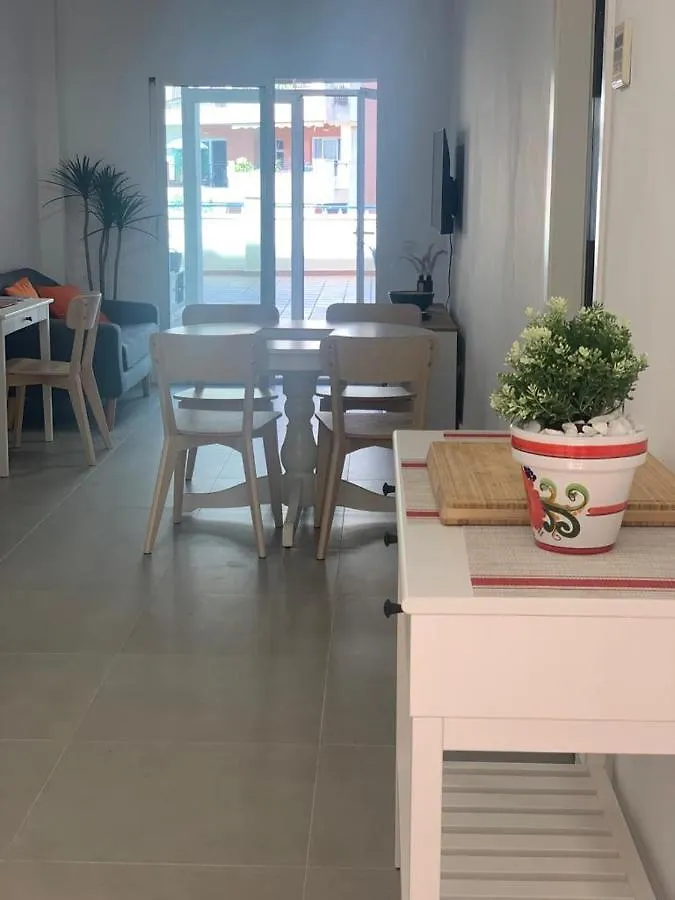 Encantador Piso Con Terraza Y Piscina Apartment Benalmadena 0*,